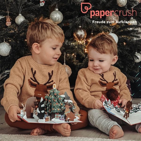 Papercrush pop-up kaart kerst in het bos sfeerfoto met twee kinderen